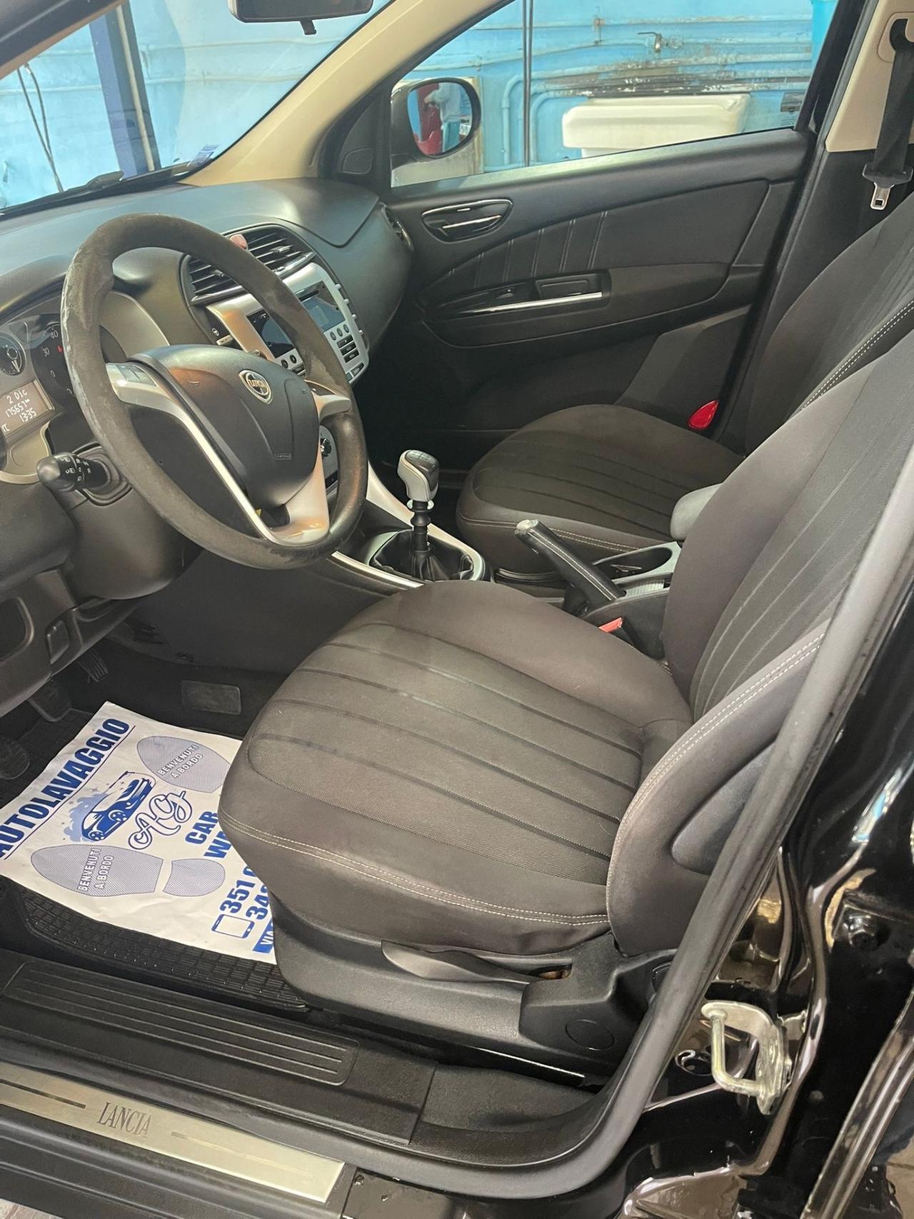 Lancia Delta 1.6 MJT DPF Argento