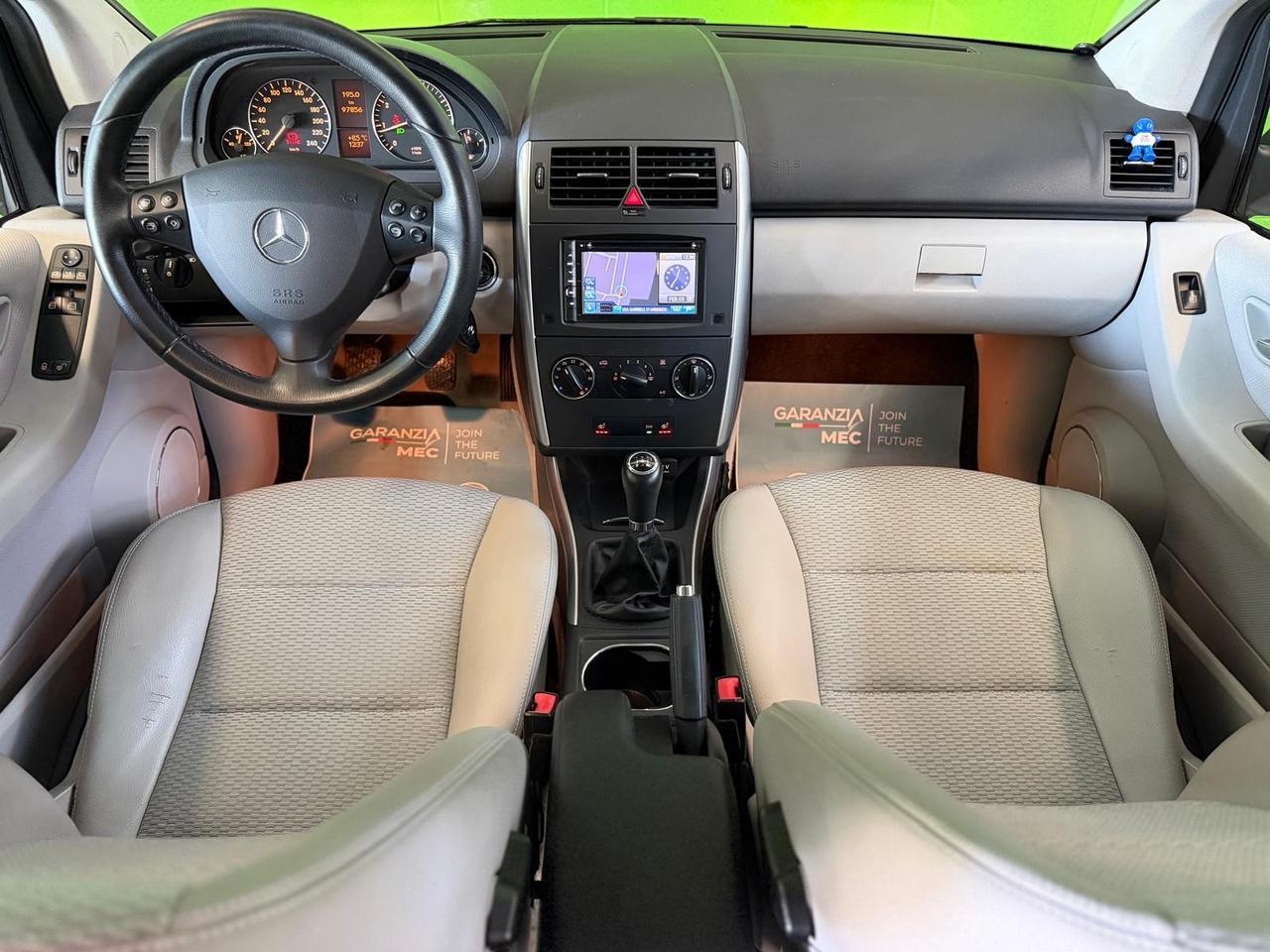 Mercedes benz A160 BlueEFFICIENCY PREMIUM