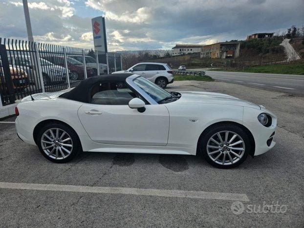 FIAT 124 Spider Turbo Lusso