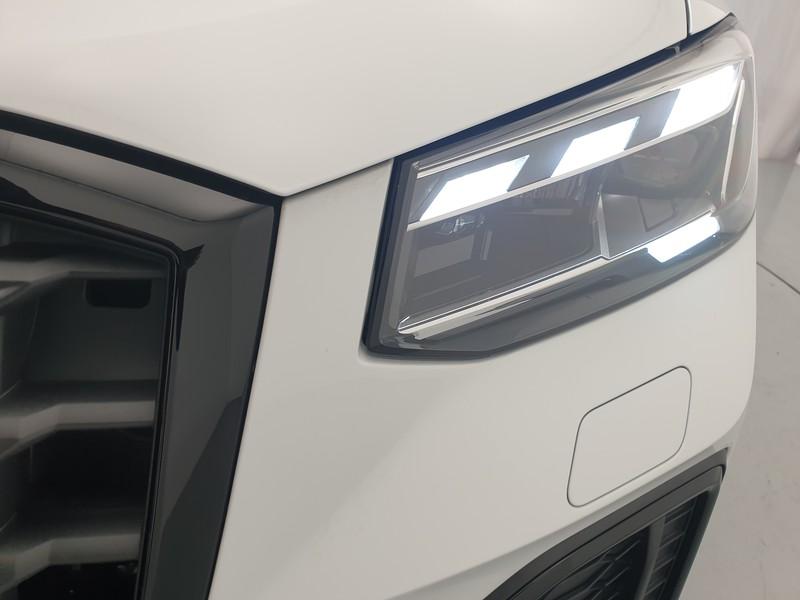 Audi Q2 30 2.0 tdi identity black s tronic