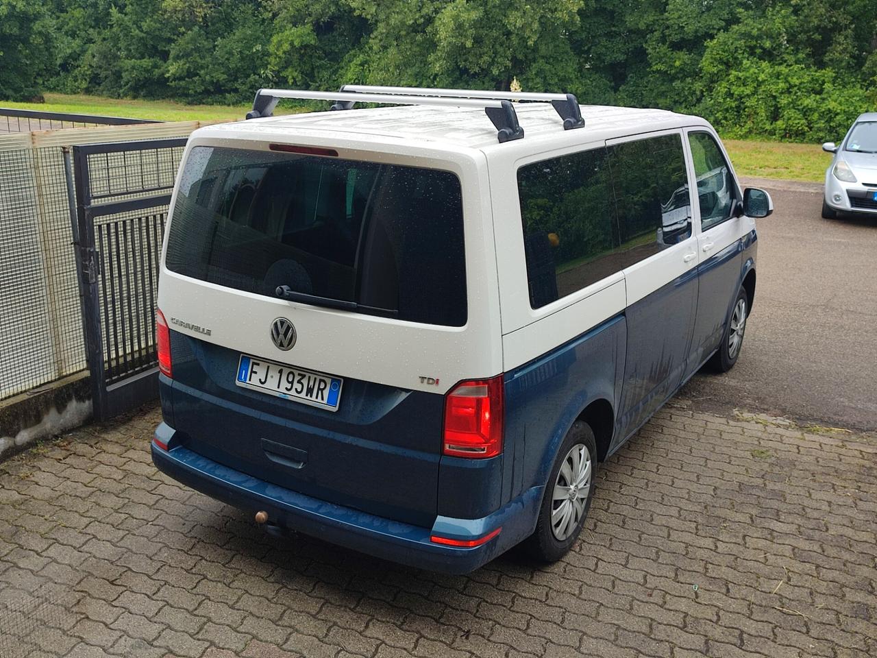 VOLKSWAGEN CARAVELLE 2017 DIESEL EURO6B 6POSTI GANCIO TRAINO