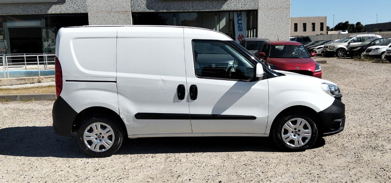 FIAT Doblo 1.6 mjt 16v SX 105cv COIBENTATO !