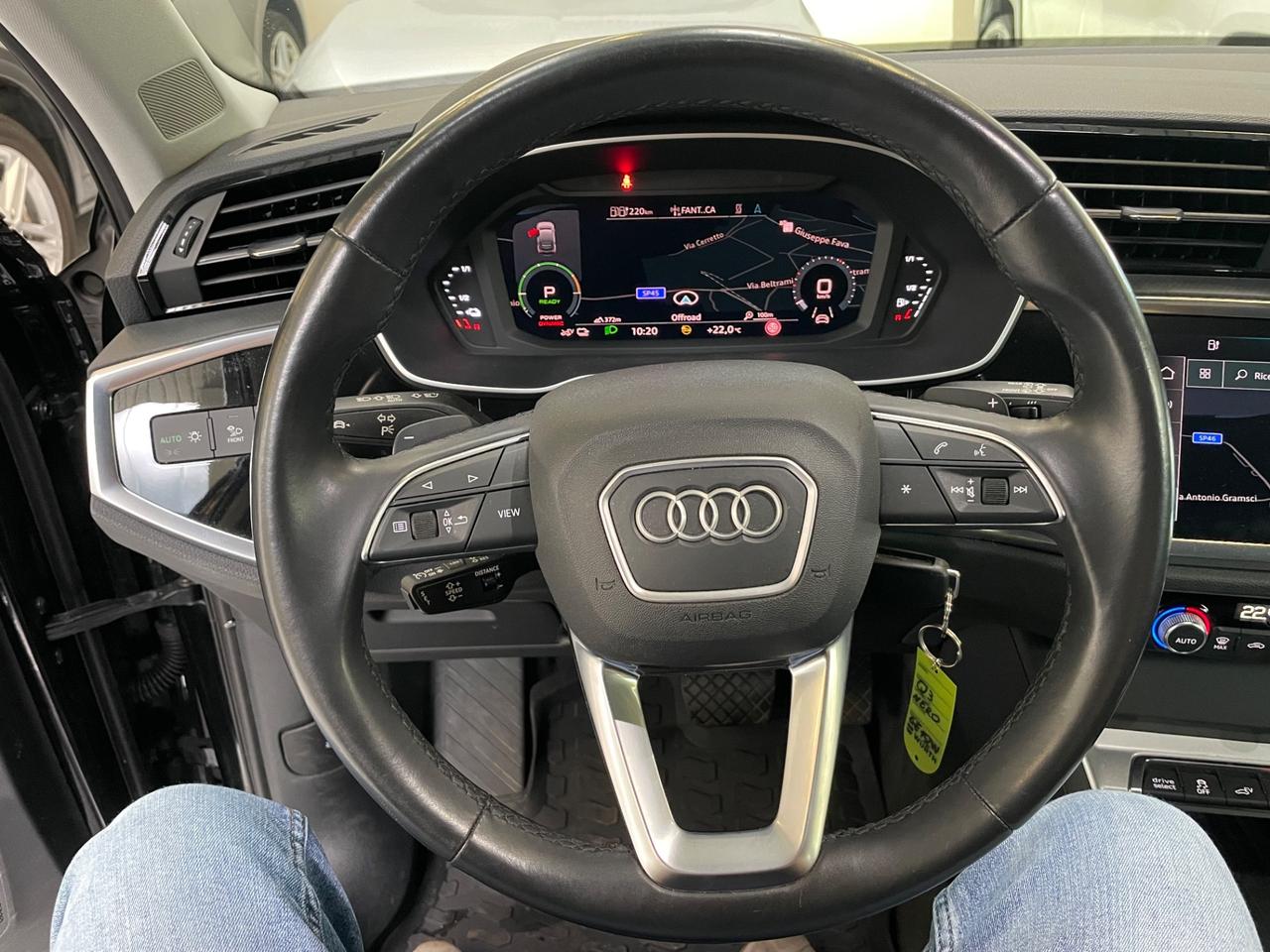 Audi Q3 SPB Sportback 45 TFSI e S tronic S line Total Black