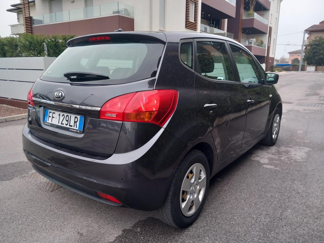 Kia Venga 1.4 EcoGPL Active neopatentati tua a € 169 mese