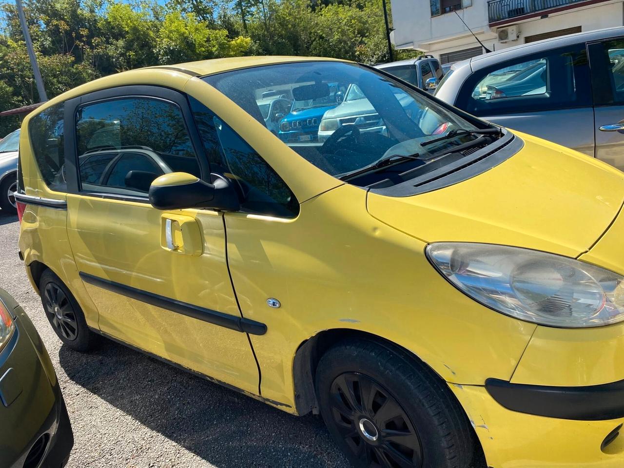 Peugeot 1007 1.4 HDi Happy
