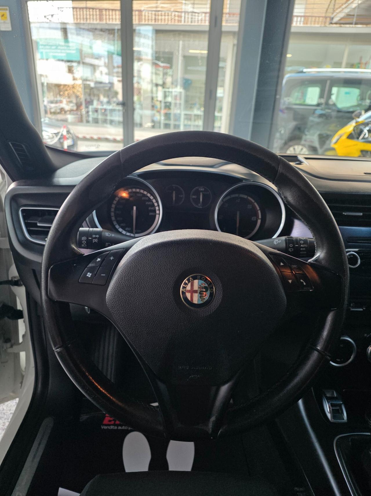 Alfa Romeo Giulietta 1.6 JTDm-2 105 CV Distinctive