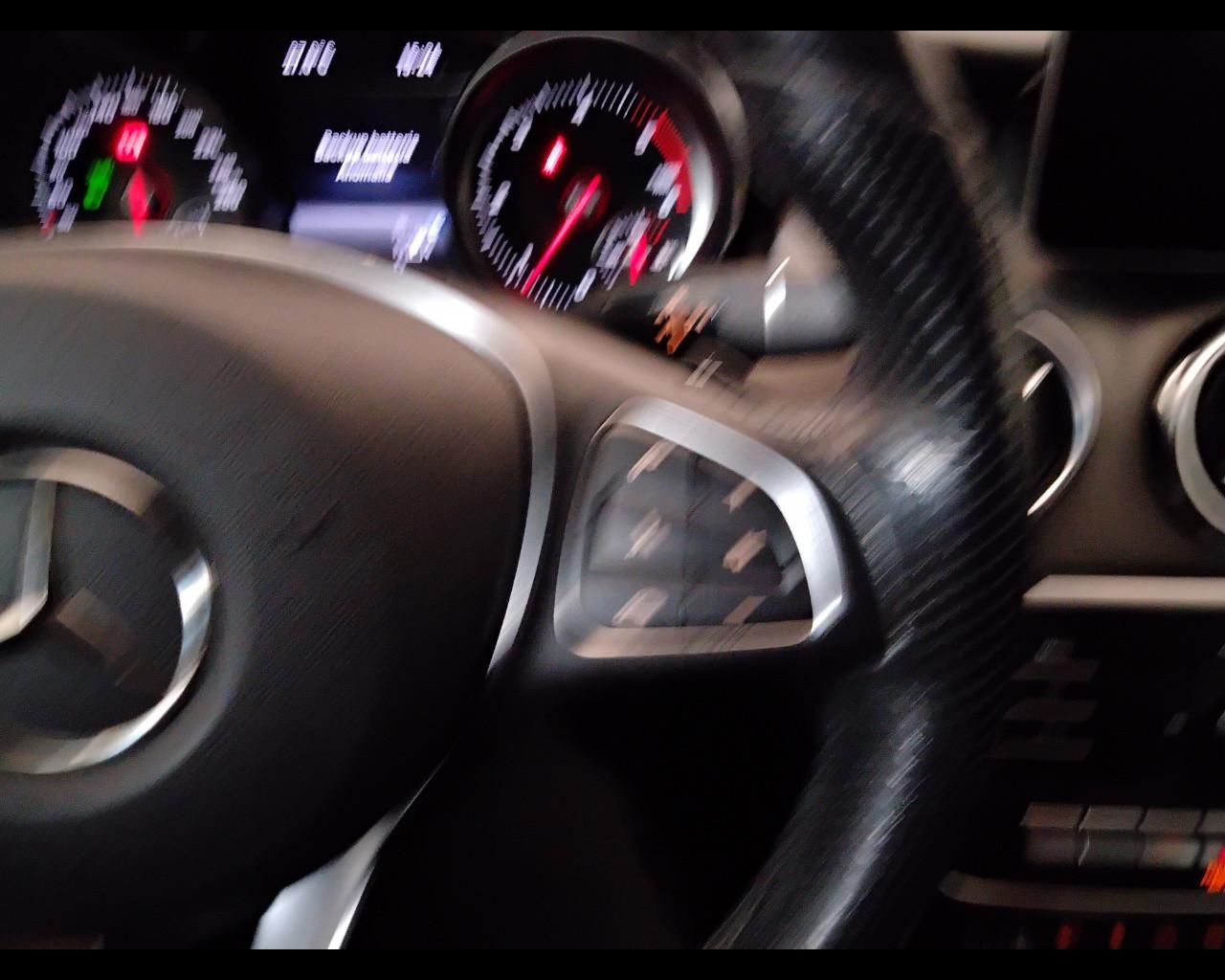 Mercedes-Benz GLA-X156 2017 - GLA 200 d Sport auto