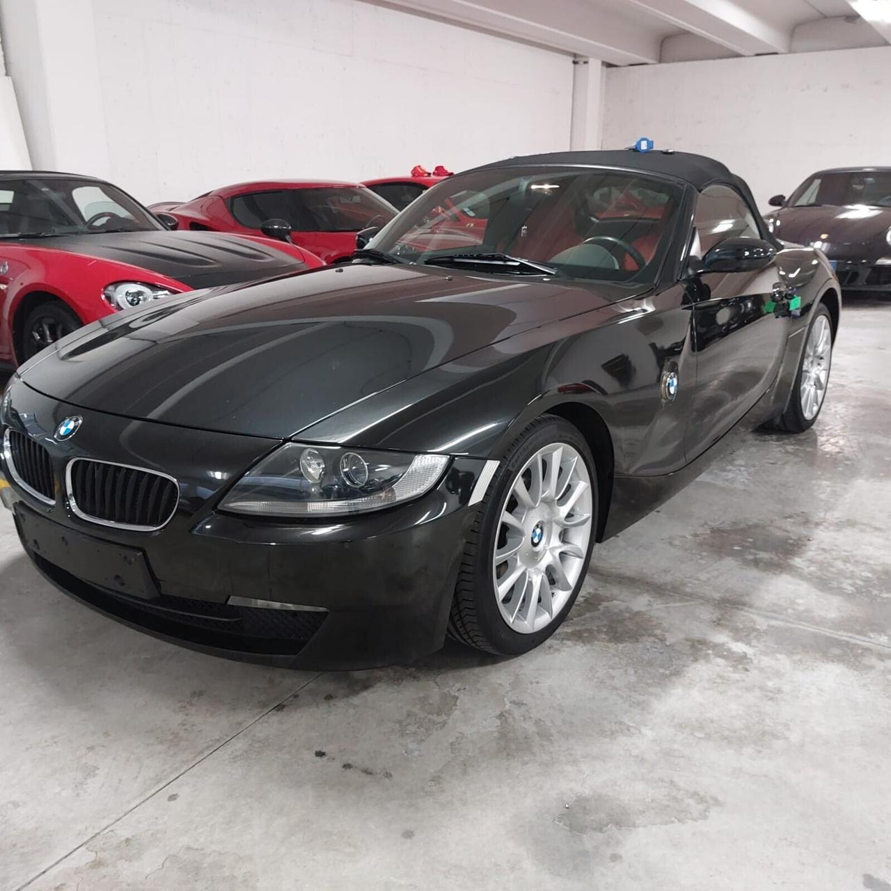 Bmw Z4 2.0 Black-Sapphire, Individual