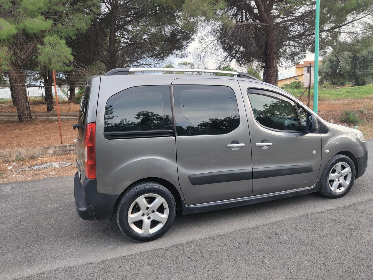 Peugeot Partner Tepee 1.6 HDi 112CV Outdoor