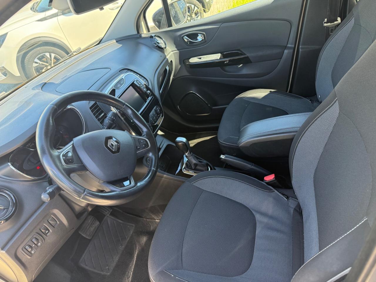Renault Captur dCi 8V 90 Cv cambio automatico full