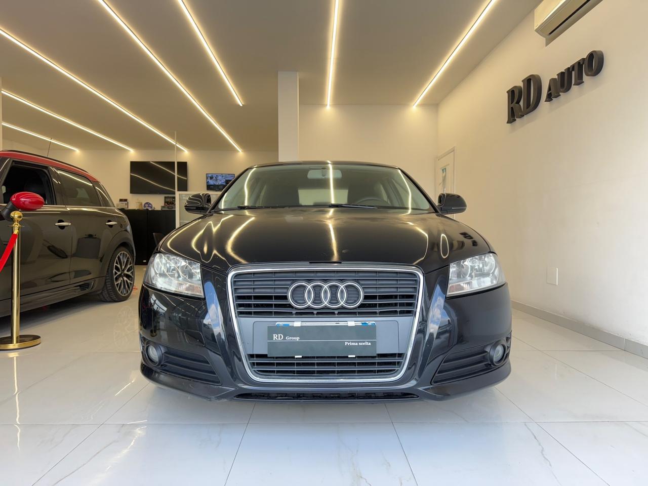 Audi A3 1.6 tdi Ambiente 90cv okneopatentati
