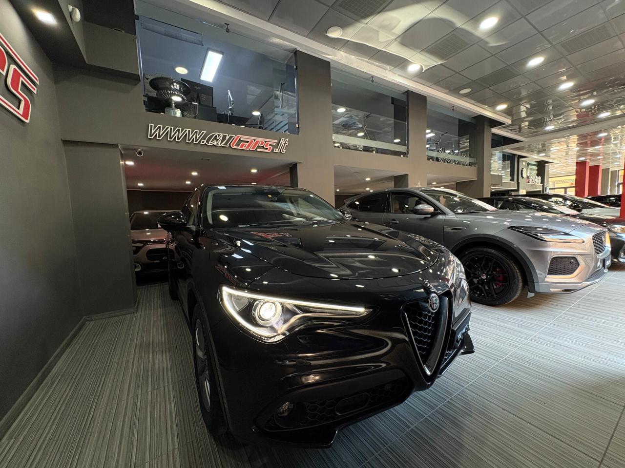 Alfa Romeo Stelvio 2.2 turbo diesel 160cv Auto RWD Business ITALIANA