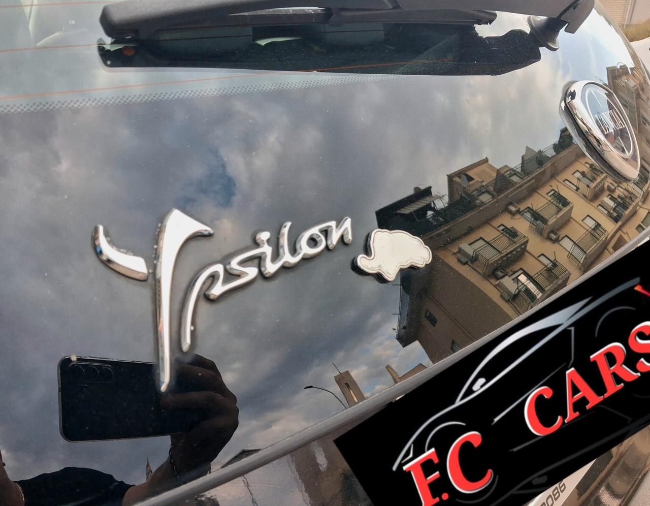 LANCIA YPSILON 1.2 BENZINA 69CVBLACK EDITION