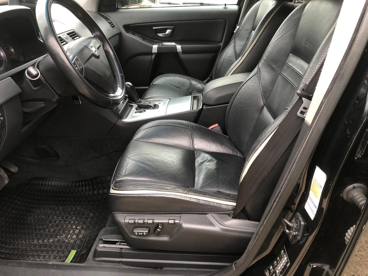 XC 90 2.4 D5 R-DESIGN - GANCIO TRAINO