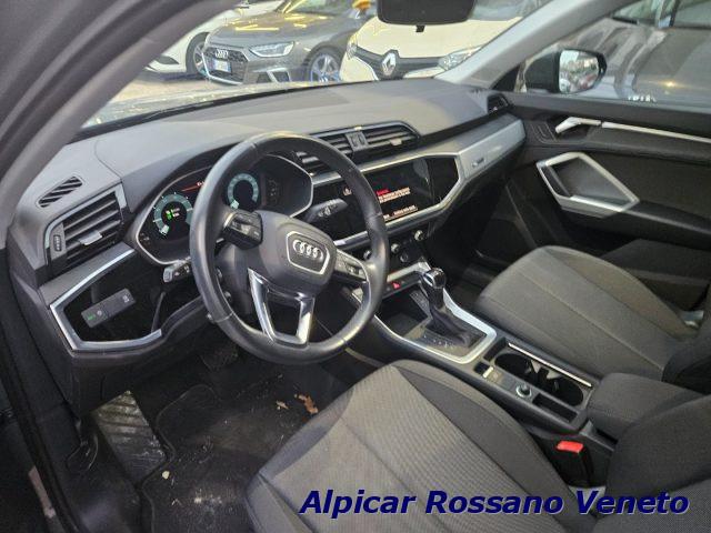 AUDI Q3 45 TFSI quattro S tronic Business sport