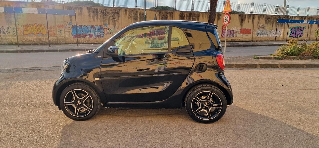 Smart ForTwo 90 0.9 Turbo twinamic Passion AUTOMATICA. FINANZIAMENTI ANCHE SENZA BUSTA PAGA