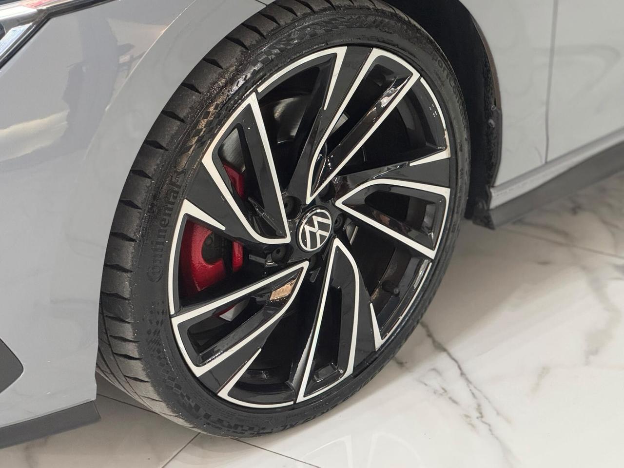 Volkswagen Golf GTI 2.0 TSI DSG IVA ESPOSTA