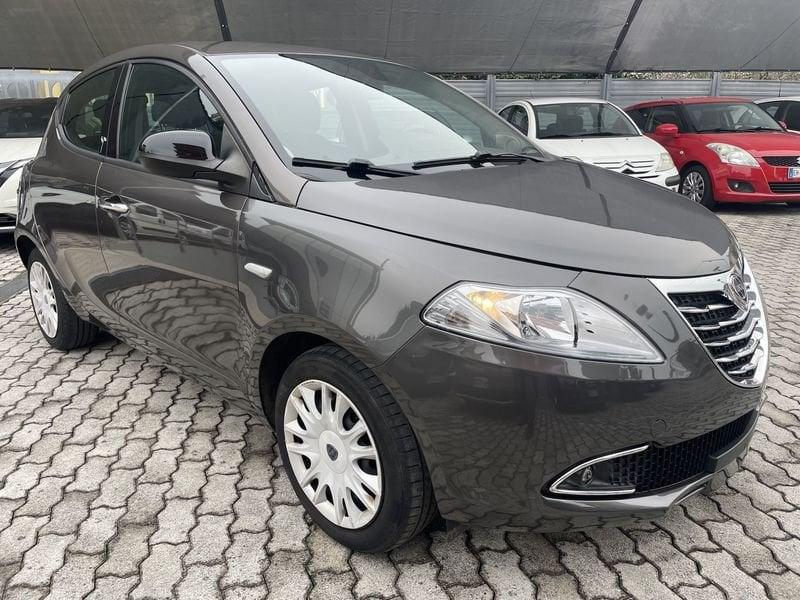 Lancia Ypsilon Ypsilon 1.2 8v Gold s&s 69cv E6