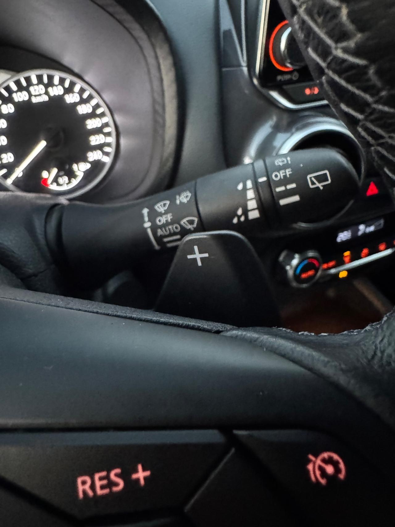 Nissan Juke CAMBIO AUTOMATICO/FARI FULL LED