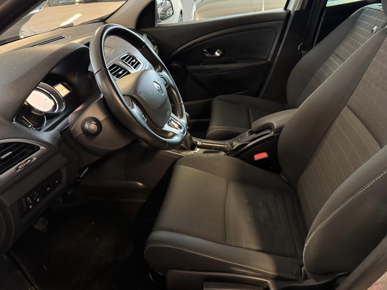 Renault Megane 1.5 dCi EURO 6B GOMME NUOVE / CINGHIA