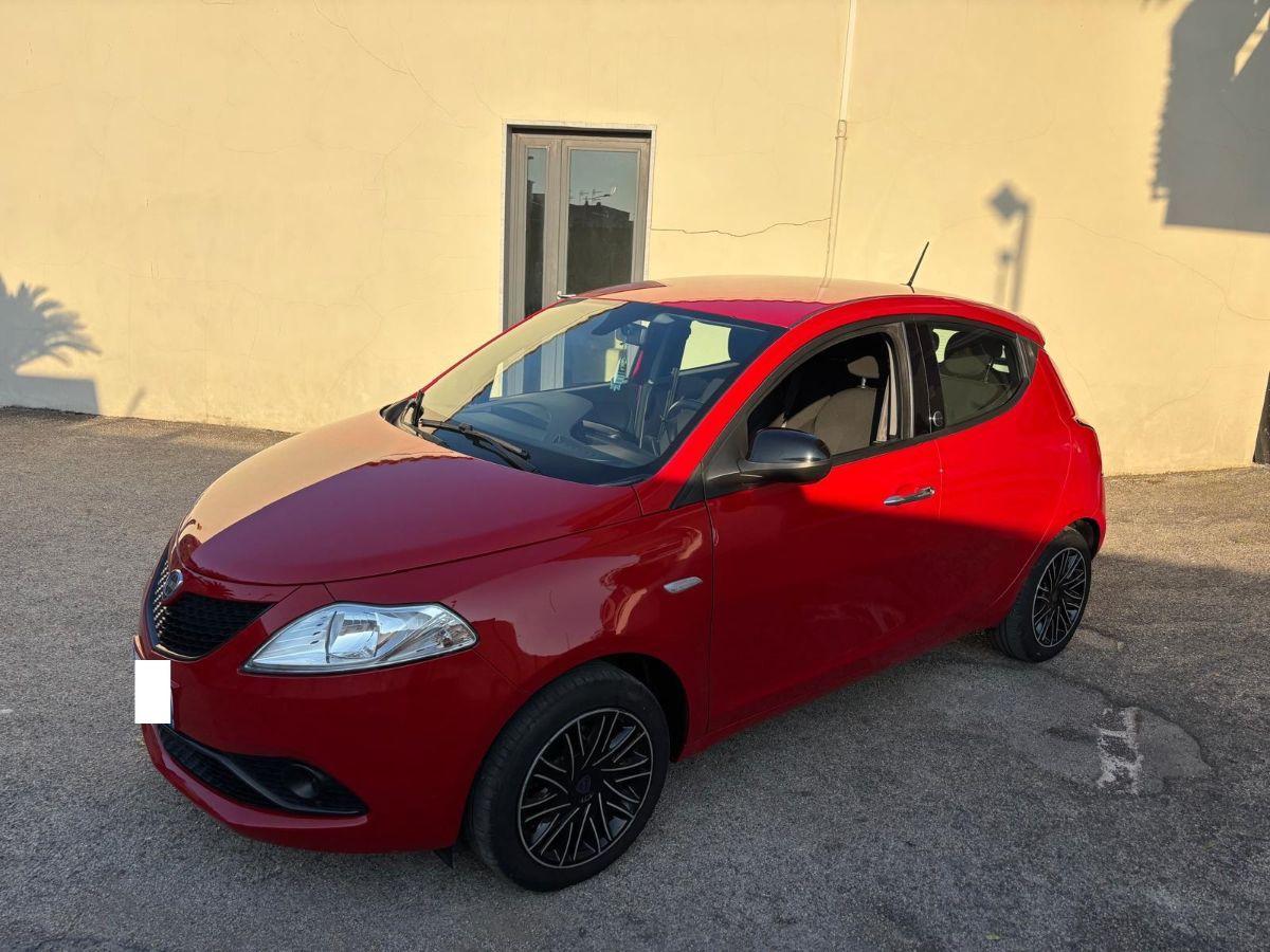 LANCIA Ypsilon 1.2 69 CV 5p.GPL Ecochic Silver