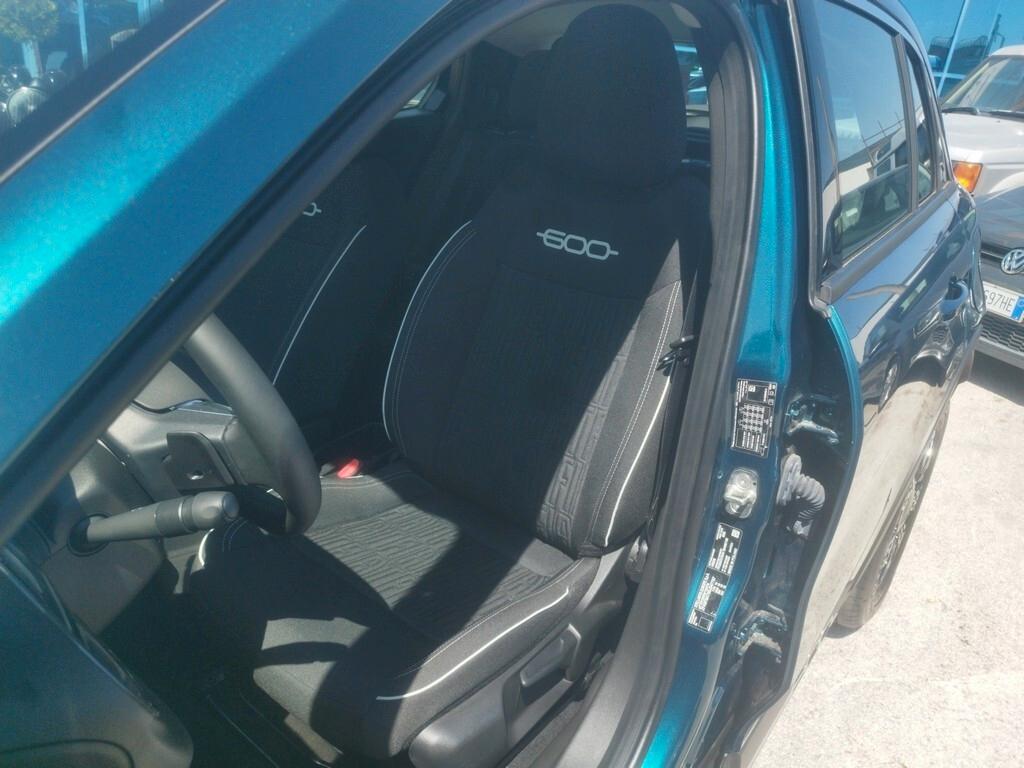 Fiat 600 Hybrid 110 CV DCT MHEV - può essere tua a 204,00 €/mese
