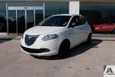 Lancia Ypsilon 1.2 69 CV 5 porte Silver