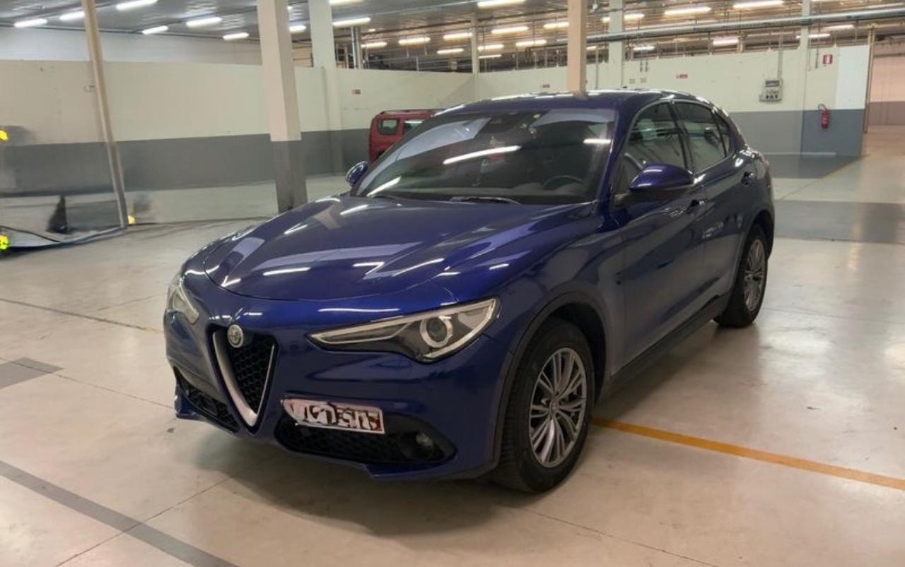 Alfa Romeo Stelvio 2.2 Turbodiesel 160 CV AT8 RWD Business