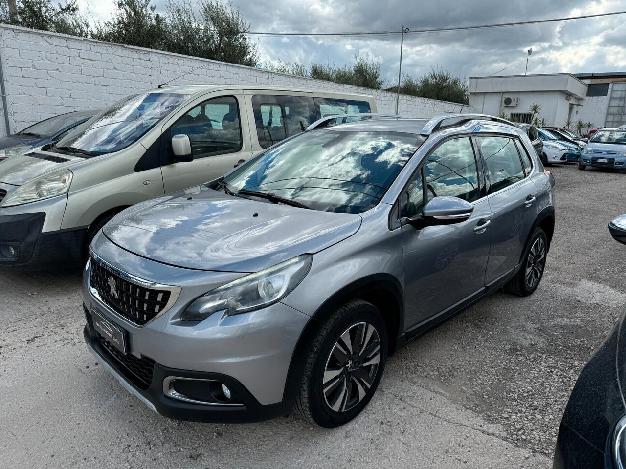 Peugeot 2008 BlueHDi 100 S&S Allure