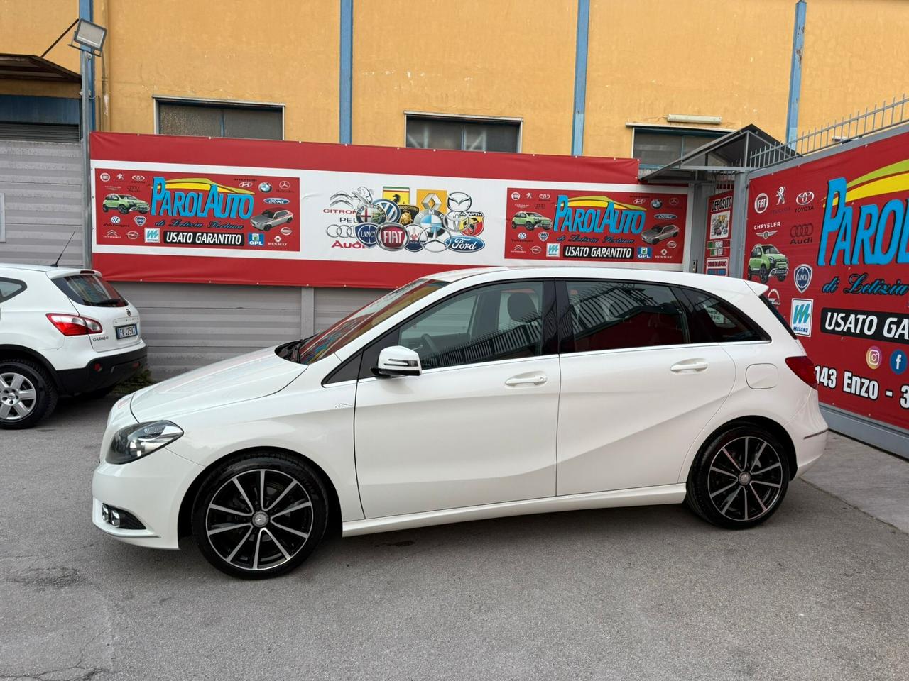 Mercedes-benz B 180 1.6 122cv Premium - 2013