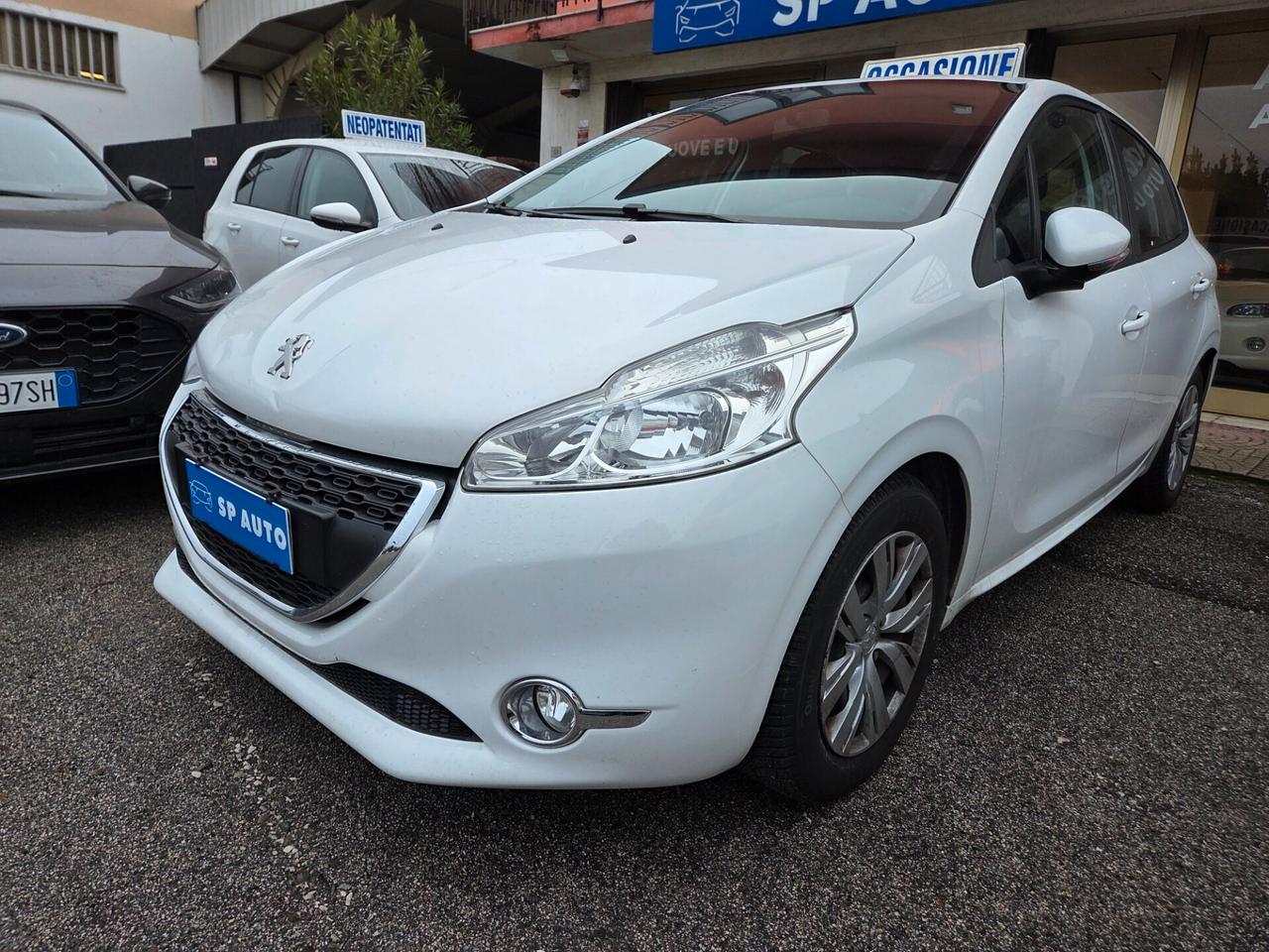 Peugeot 208 Neopatenatati - 2012