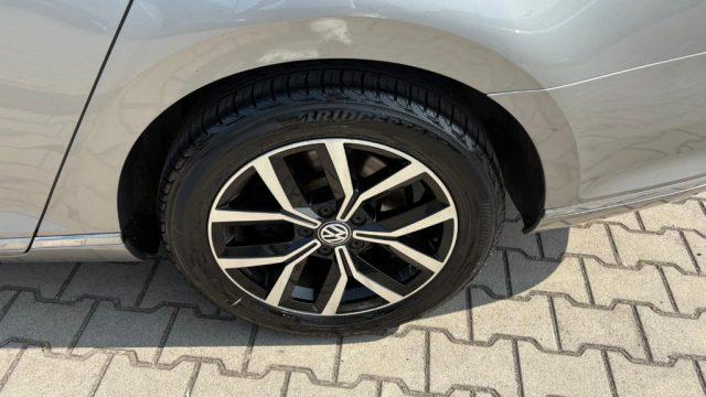 VOLKSWAGEN Passat Variant 2.0 TDI DSG Highline BlueMotion Technology
