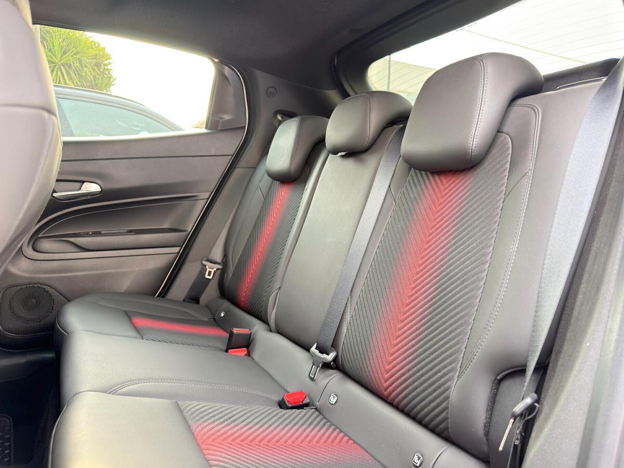 Alfa Romeo Junior 1.2 136 CV Hybrid eDCT6 SPECIALE TETTO