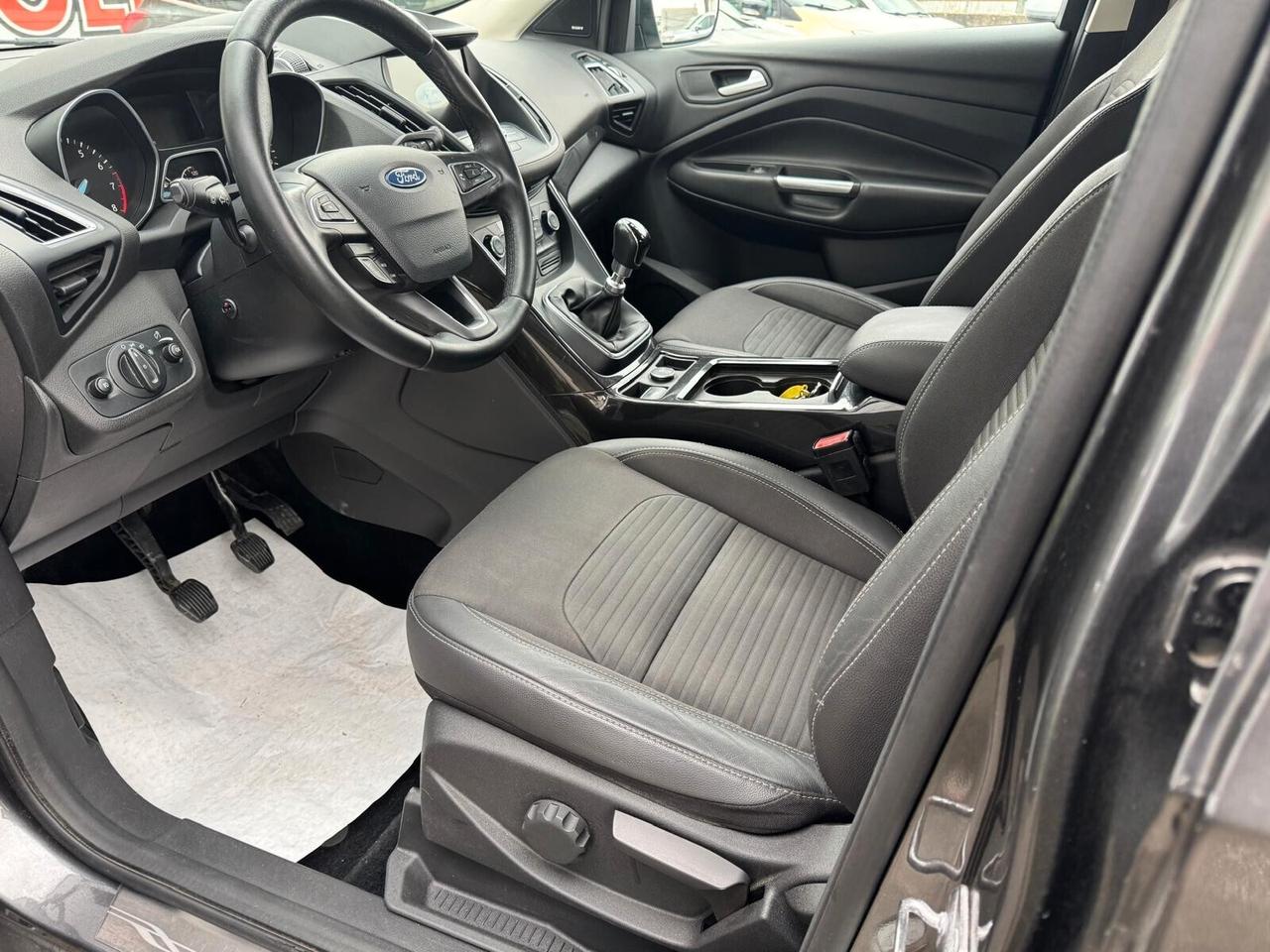 Ford Kuga 1.5 EcoBoost 120 CV S&S 2WD Titanium