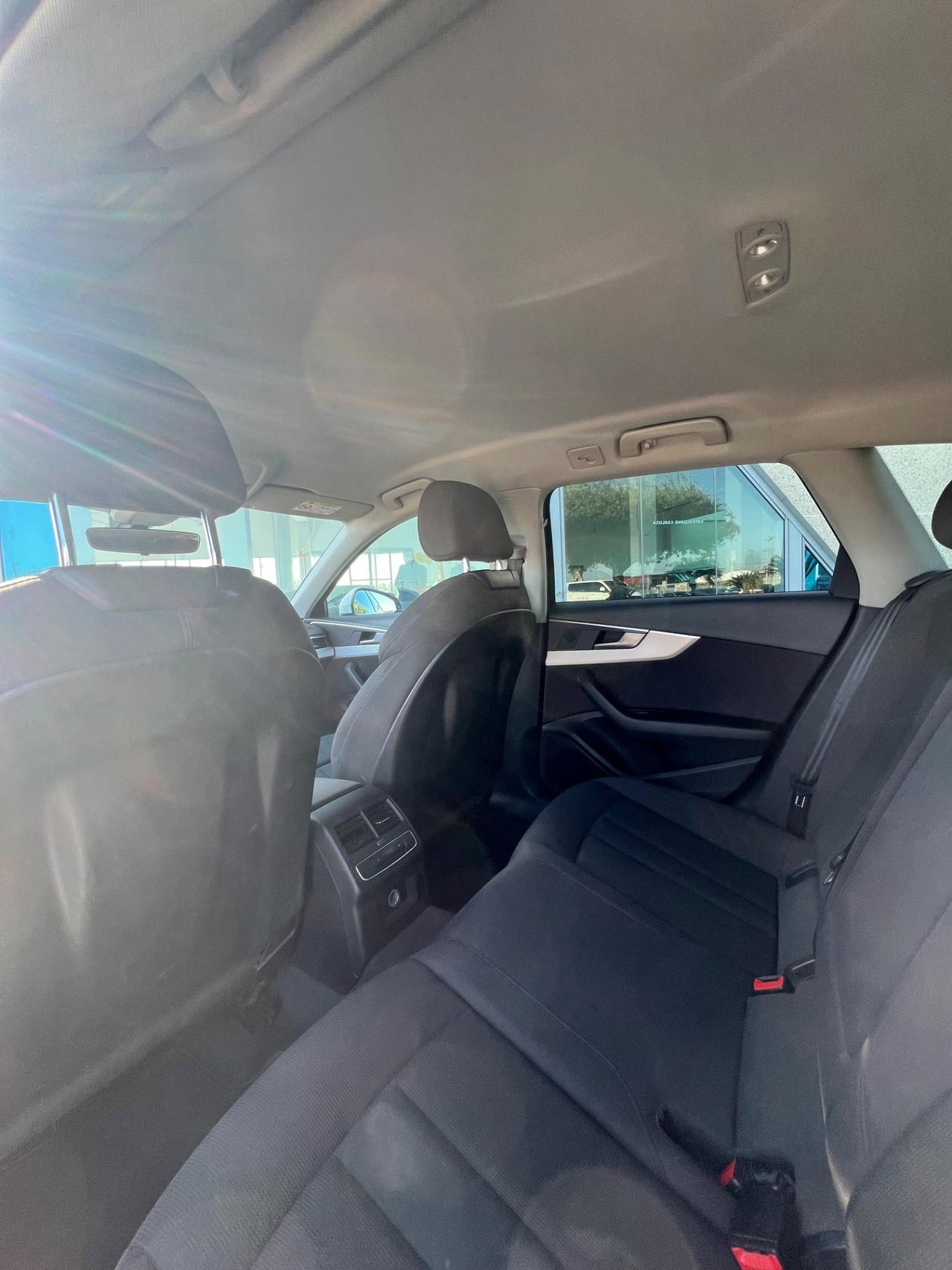 Audi A4 Avant 2.0 TDI 150 CV Sport RISERVATO SOLO A COMMERCIANTI