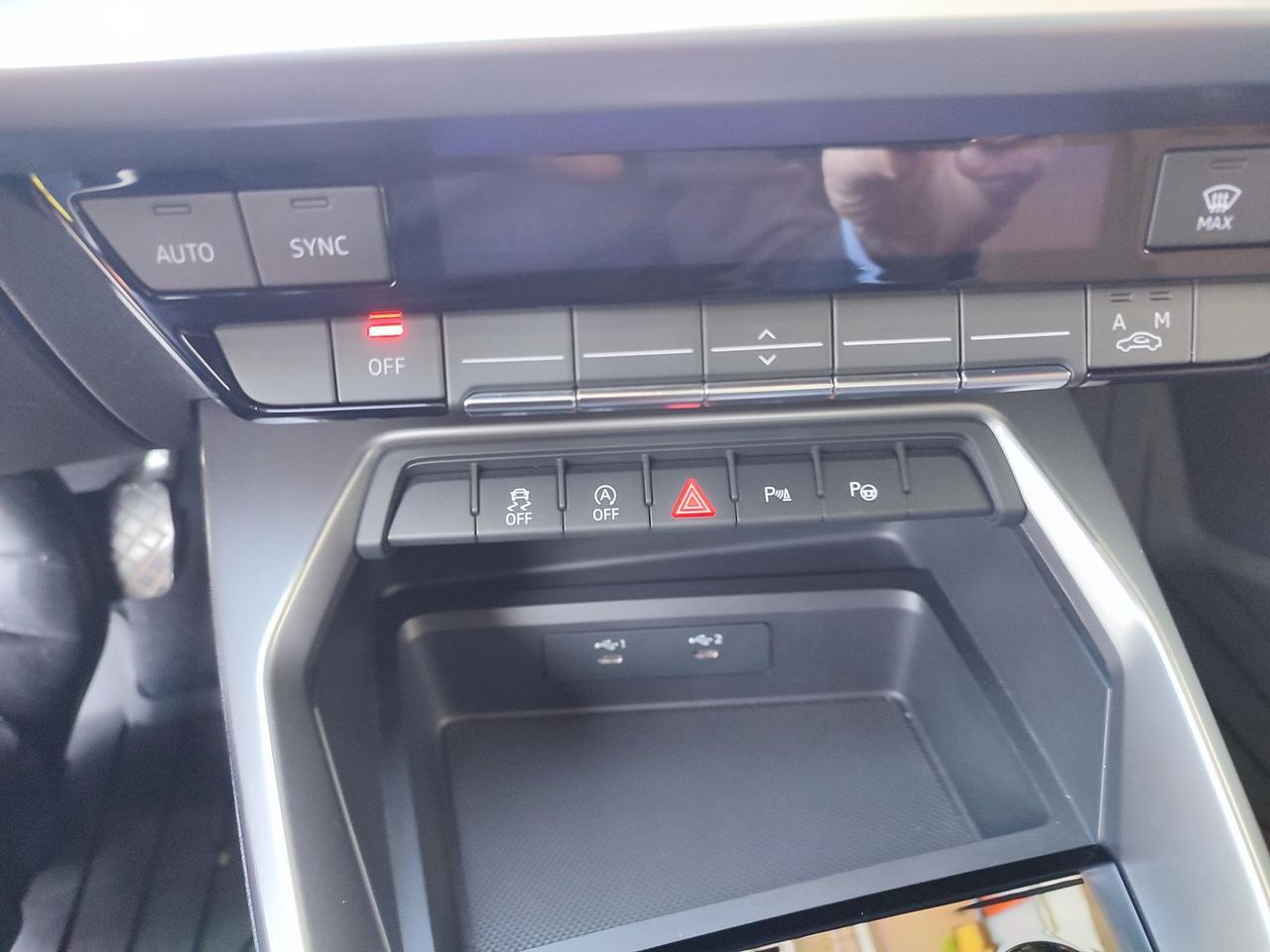 Audi A3 1.0 30 TFSI MHEV Sportback Business #9915