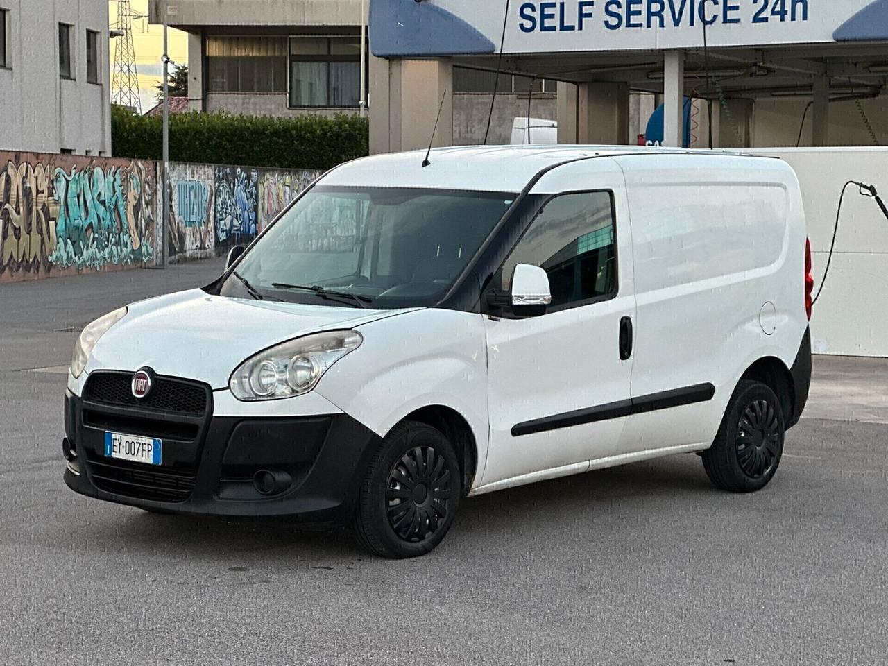 FIAT DOBLO' con ARIA CONDIZIONATA! SUPER PREZZO!