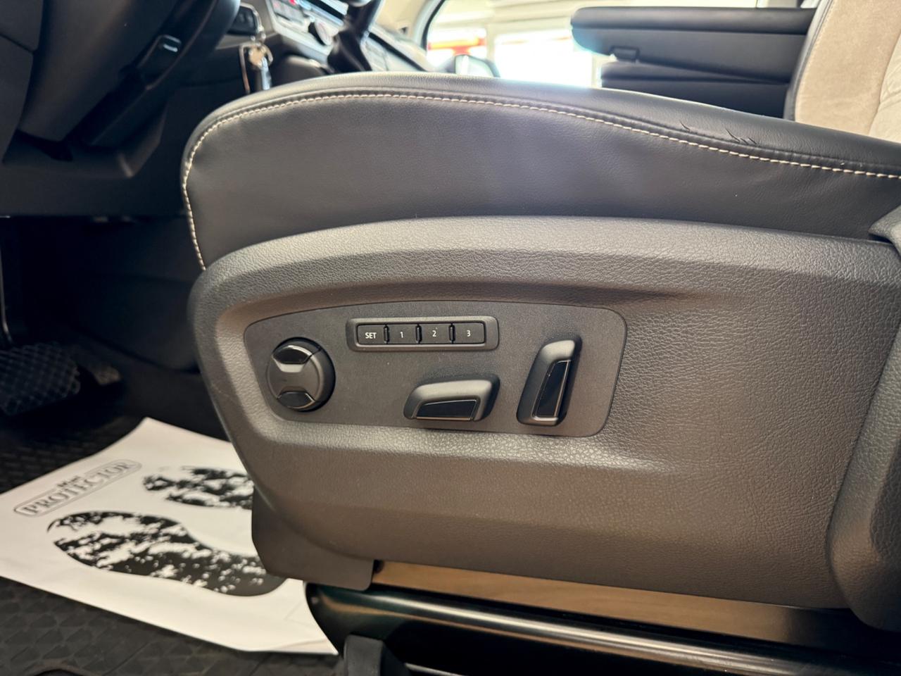 Volkswagen Multivan 2.0 TDI 204CV DSG Bulli 70