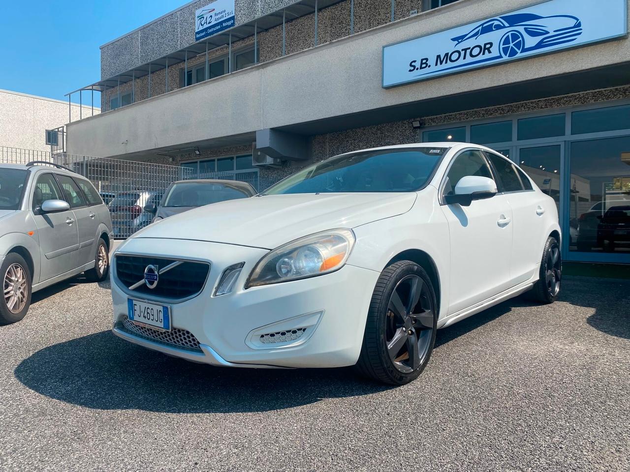 Volvo S60 T6 AWD Geartronic R-design