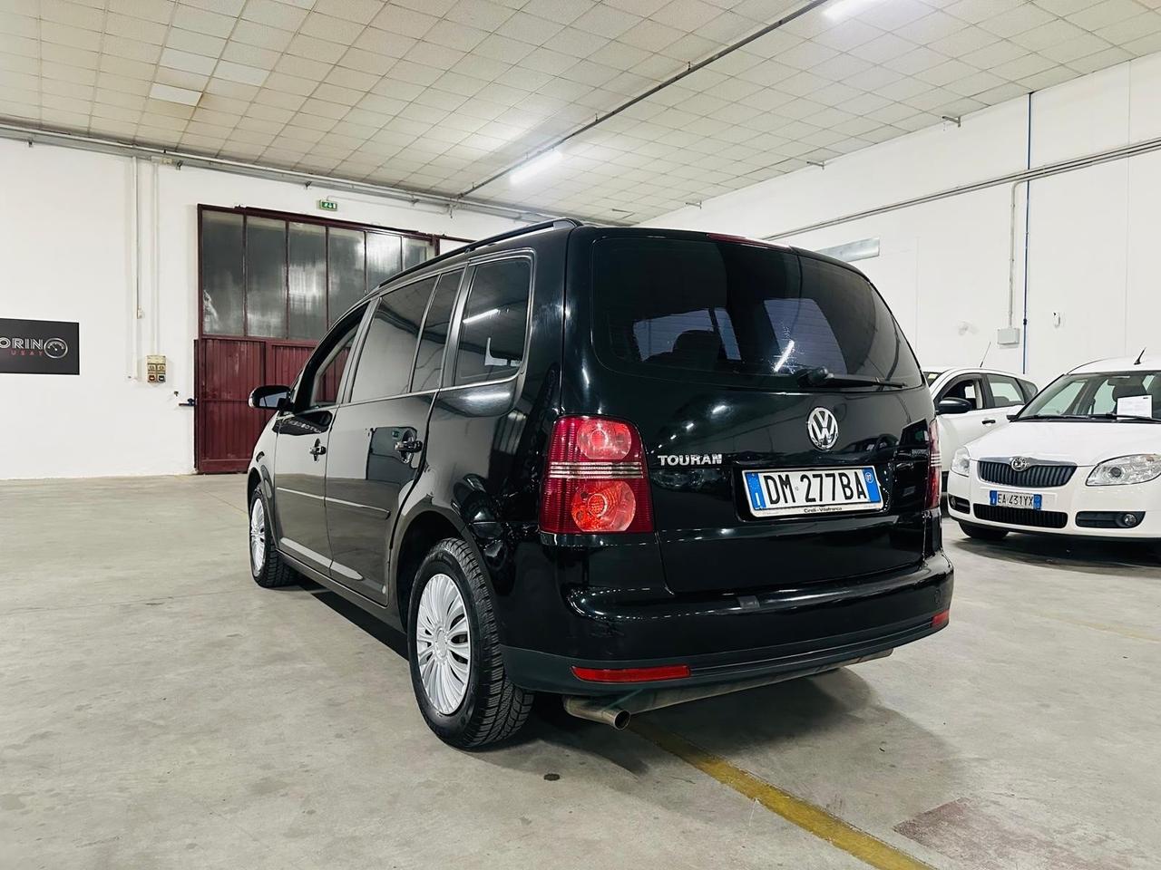 Volkswagen Touran 2.0 Highline Ecofuel 7 posti