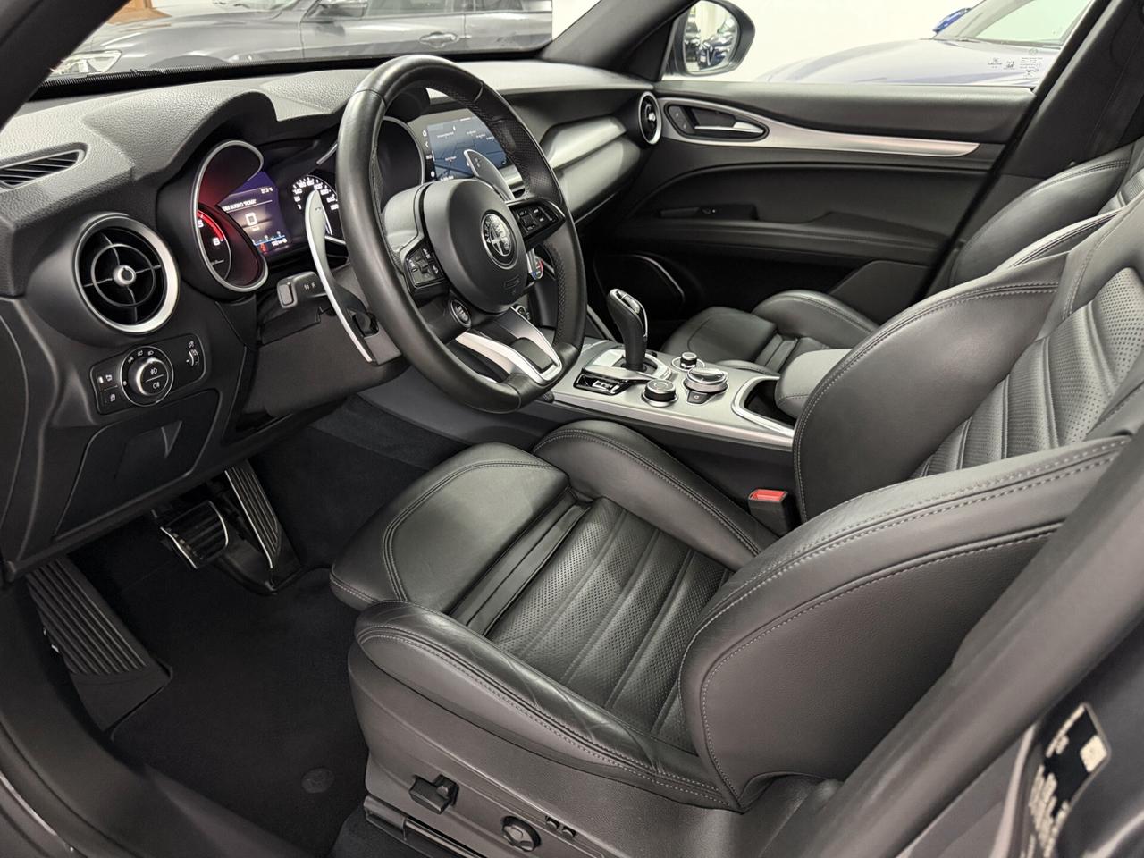 Alfa Romeo Stelvio 2.2 TD SEDILI SPORTIVI VELOCE AT8 Q4 KIT DISTRIBUZIONE ESEGUITO E VOLANTE RISCALDATI MEMORIE
