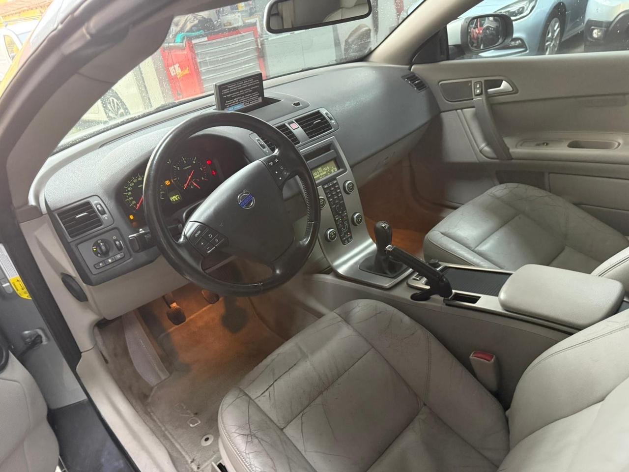 Volvo C70 2.4 D5 20V cabrio