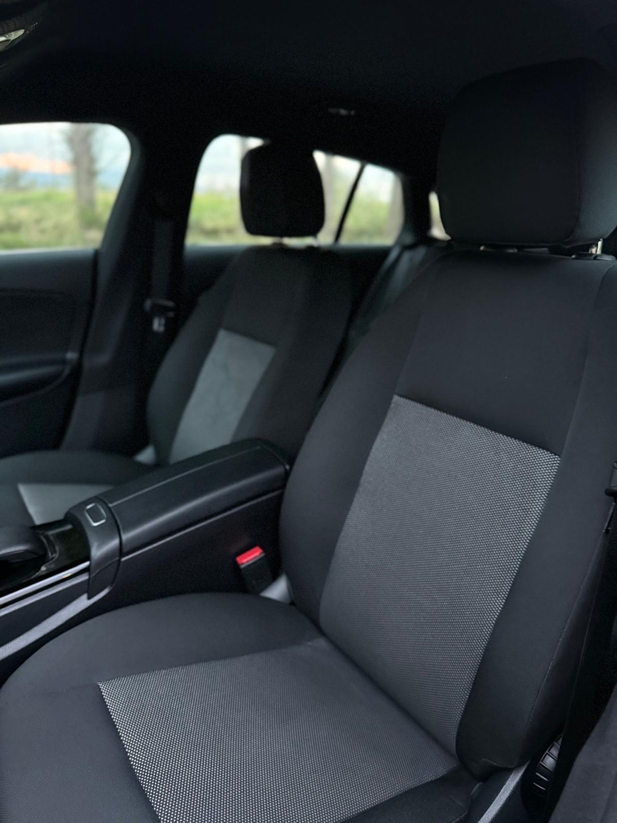 Mercedes-benz CLA 200 d Automatic Business extra