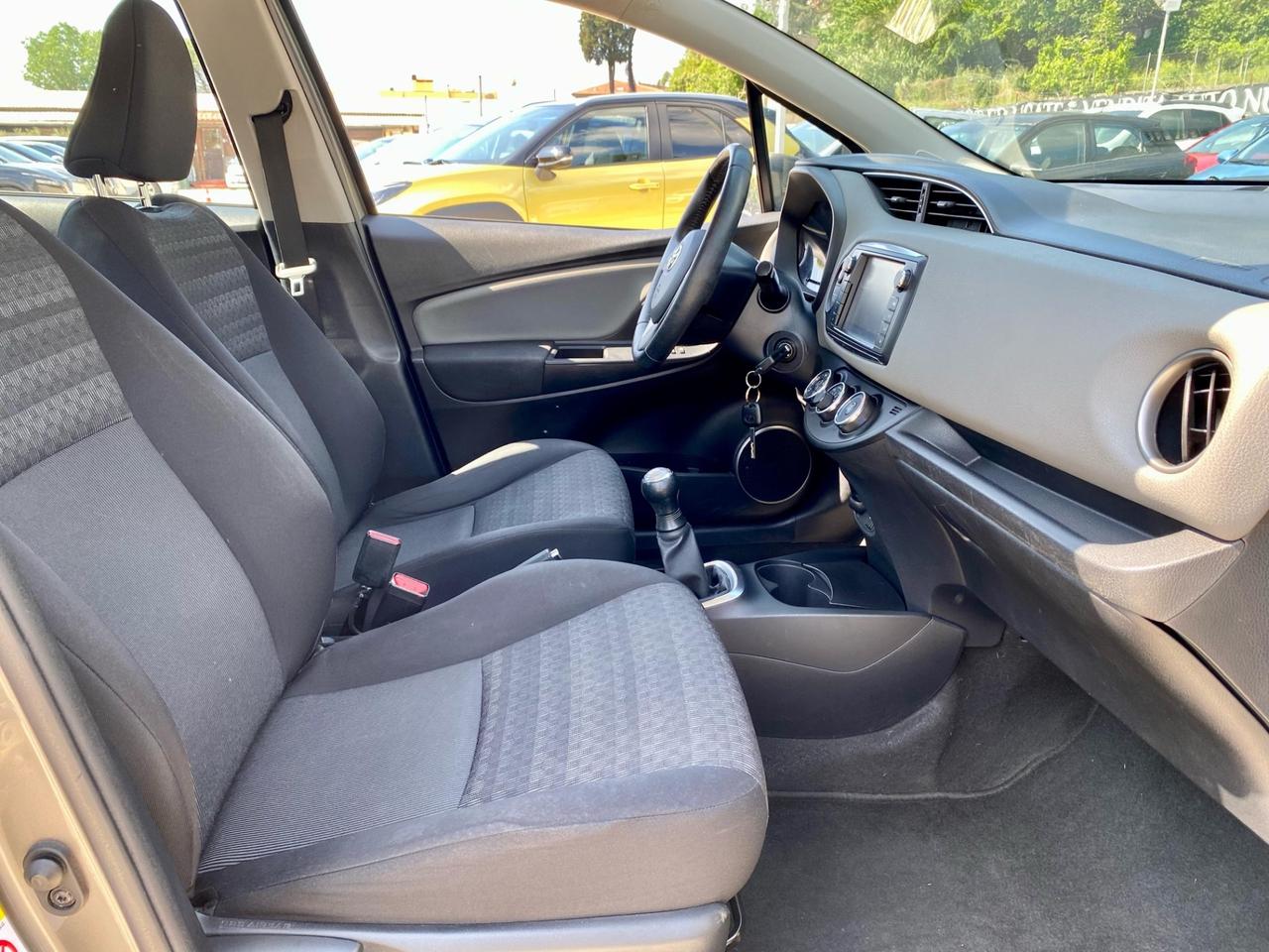 Toyota Yaris 1.0 5 porte