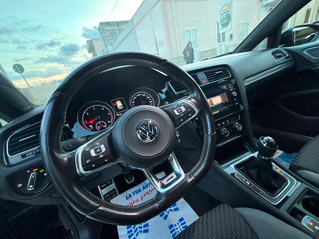 Volkswagen Golf 1.6 TDI 115cv R line - 2017