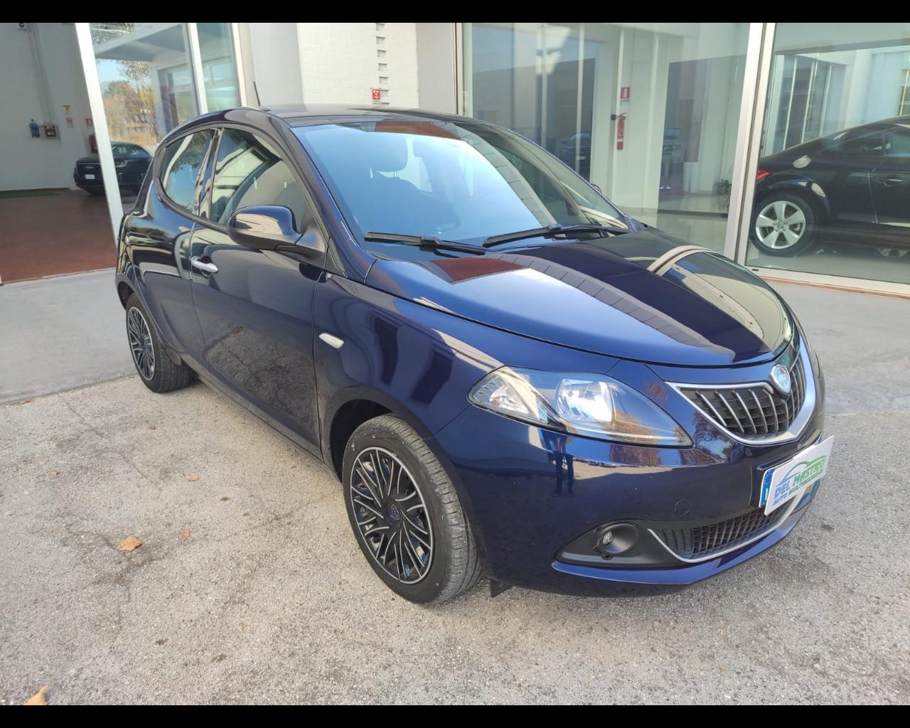 LANCIA Ypsilon 3ª serie - Ypsilon 1.0 FireFly 5 porte S&S Hybrid Ecochic Gold