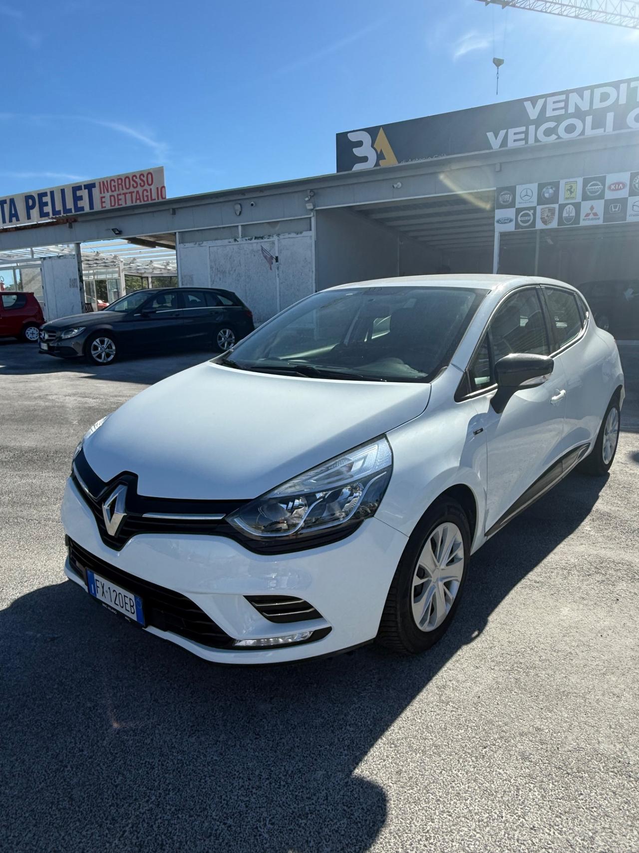 Renault Clio dCi 8V 75 CV 5 porte Moschino Life