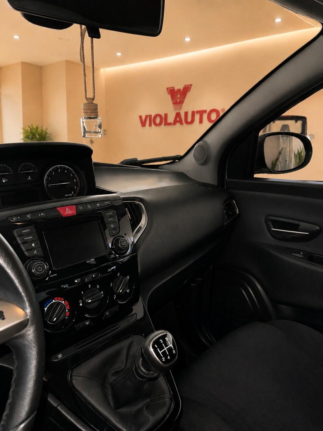 Lancia Ypsilon 1.2 69 CV 5 porte S&S Gold