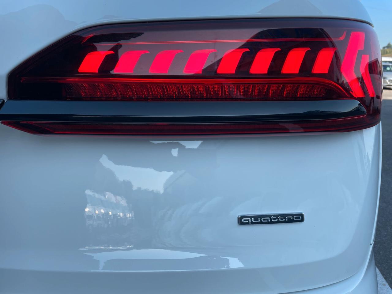 Audi Q7 55 TFSI quattro tiptronic Business