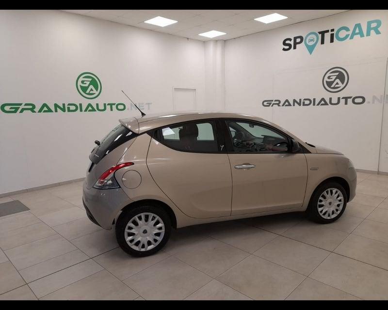 Lancia Ypsilon III 2011 1.2 8v Silver 69cv